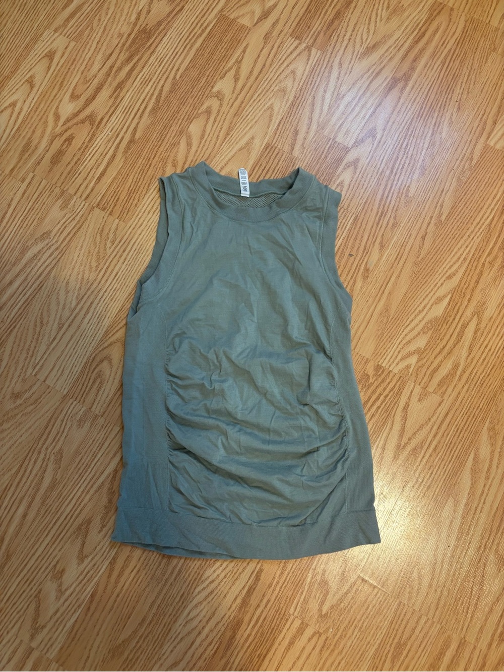 Athleta green Seamless Fitted Ruched Foresthill Wool Ascent Tank M